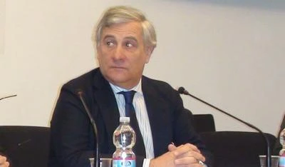 Tajani, vigileremo per tutelare categorie professionali