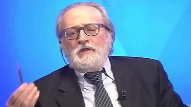 Paolo Becchi, profezia sulla catastrofe finanziaria: "Tempesta perfetta, la bolla che ci travolgerà"