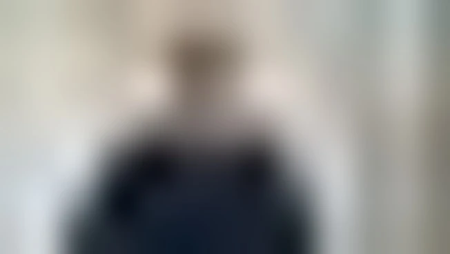 https://media.liberoquotidiano.it/PE-44SGTgdBhbVX-RkCViv0jriapt9cRZ0WCVIyw2S8/width:800/quality:90/aW1hZ2VzLzIwMjUvMTAvMDkvMTYwNDIyMzMxLTY3N2FjYjc5LTU4MzQtNDhhMS04YWJlLWY4MDYyODI0NTljNC5qcGc.webp