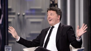 Matteo Renzi, il piano contro Conte. La telefonata rivelatrice con la sua fedelissima: "Non conviene farlo cadere ora"