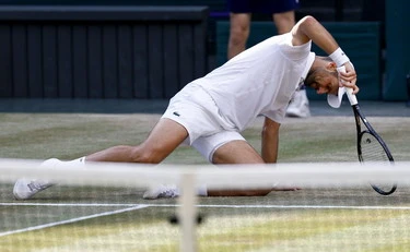 Novak Djokovic si sente male: paura a Cincinnati, cosa è successo