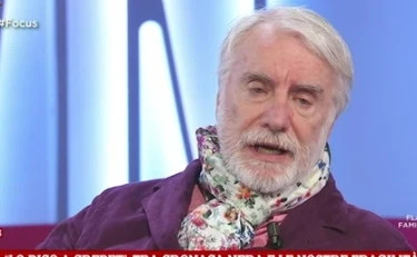 Paolo Crepet, bordate contro Sanremo 2026 e Sal Da Vinci: "Mediocre, ignobile perfezione"