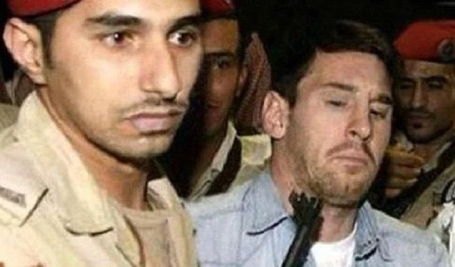 Messi in Arabia, delirio in aeroporto: Leo si ritrova col fucile in faccia