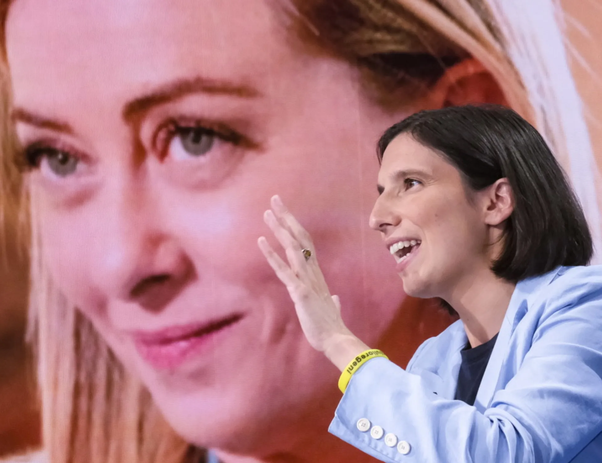 Leggi l'articolo: Sondaggio Ghisleri, dov'è ora Fdi. Il Pd è inchiodato: dato imbarazzante