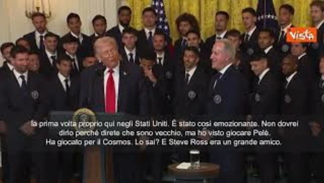 Trump riceve Messi alla Casa Bianca: "Ho visto giocare Pelè, ma forse tu sei meglio"