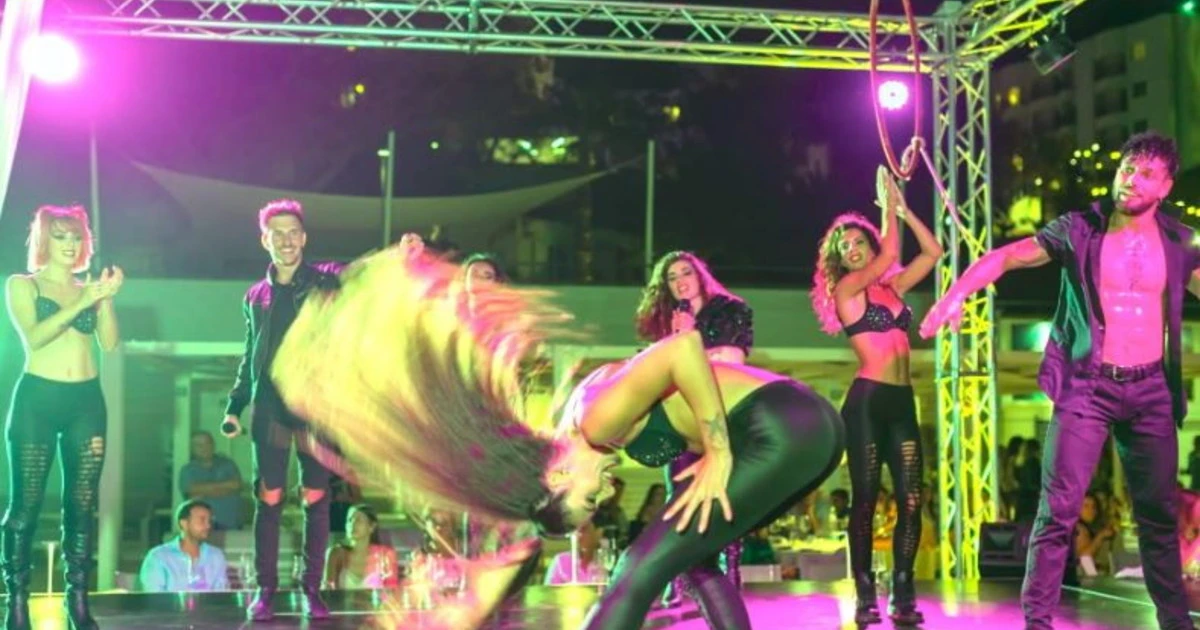 Spiagge & festival: un'estate 2022 di musica e coccole tra Praja, Zen, Fino, Papeete, Domina, The Beach