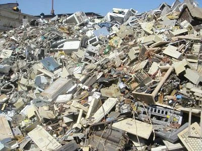 Tra Napoli e Caserta 205 arresti in cinque anni per traffico illegale di rifiuti