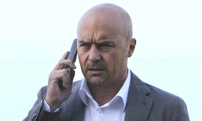 Maurizio Costanzo, Montalbano è micidiale (pure senza Montalbano)