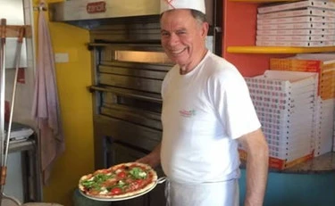 Reggio Emilia, "è entrato per uccidere": cosa mostra il video dell'omicidio del pizzaiolo