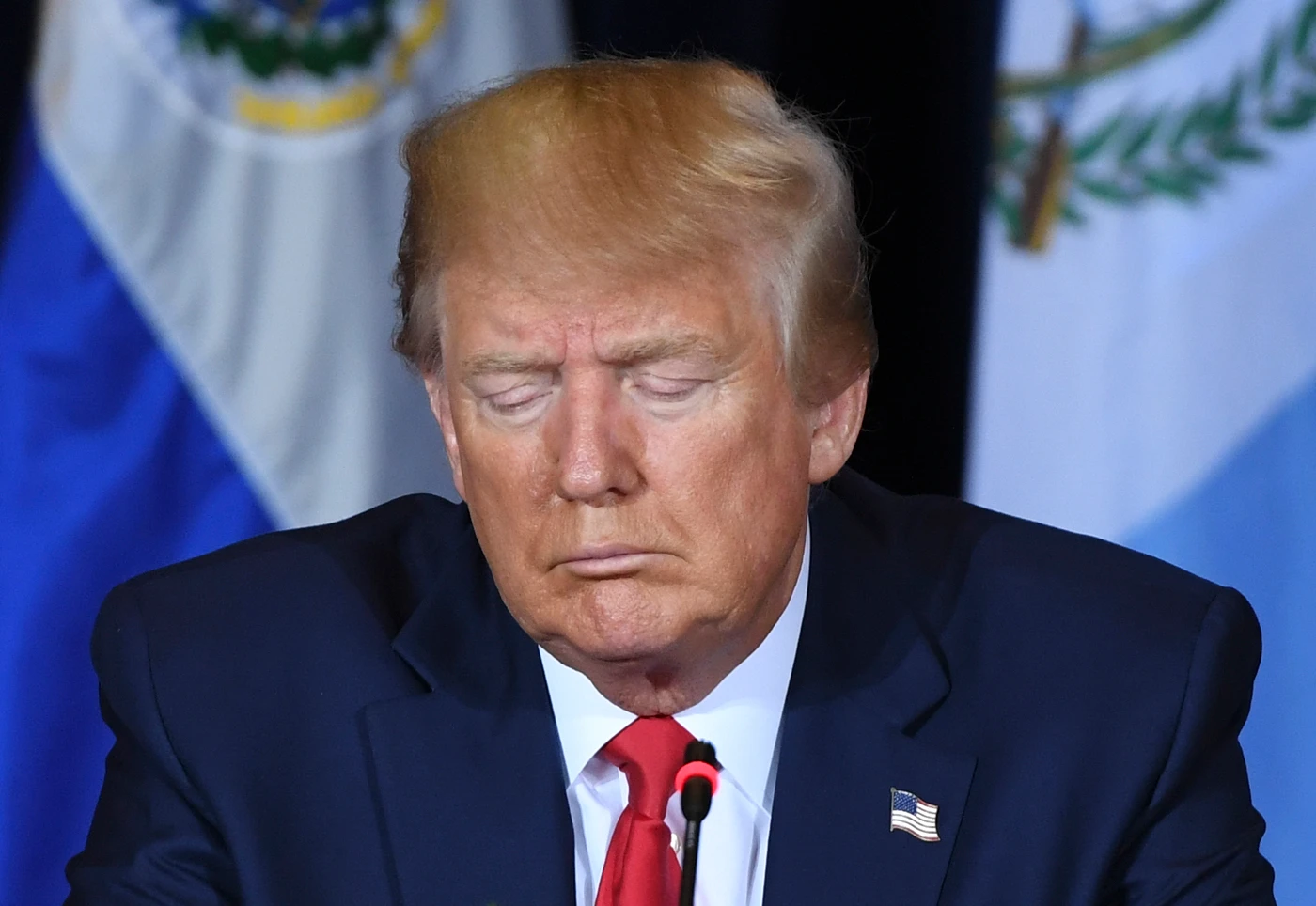 Kievgate, spunta la telefonata tra Donald Trump e Volodymyr Zelensky: "Fammi un favore"