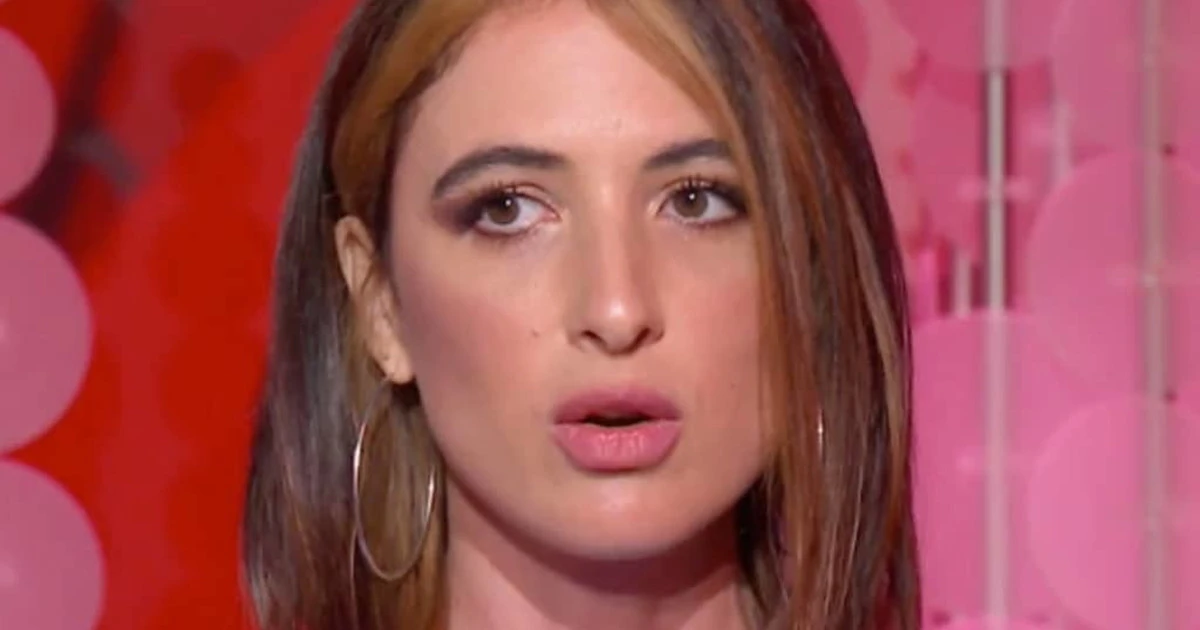 La Vita in Diretta, Ema Stokholma choc: "Mia madre ha provato ad affogarmi, poi mi ha chiesto di gettarmi da un ponte"