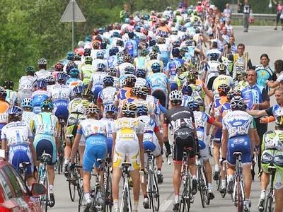 Neve sul Giro d'Italia, annullata per il maltempo la 19esima tappa