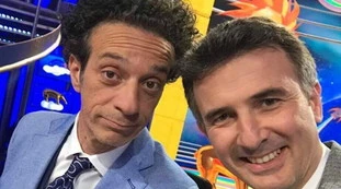 Striscia la Notizia, Ficarra e Picone svelano la scelta estrema di Antonio Ricci: "Per me non esiste, non ci sarà". Nella sera dell'addio...