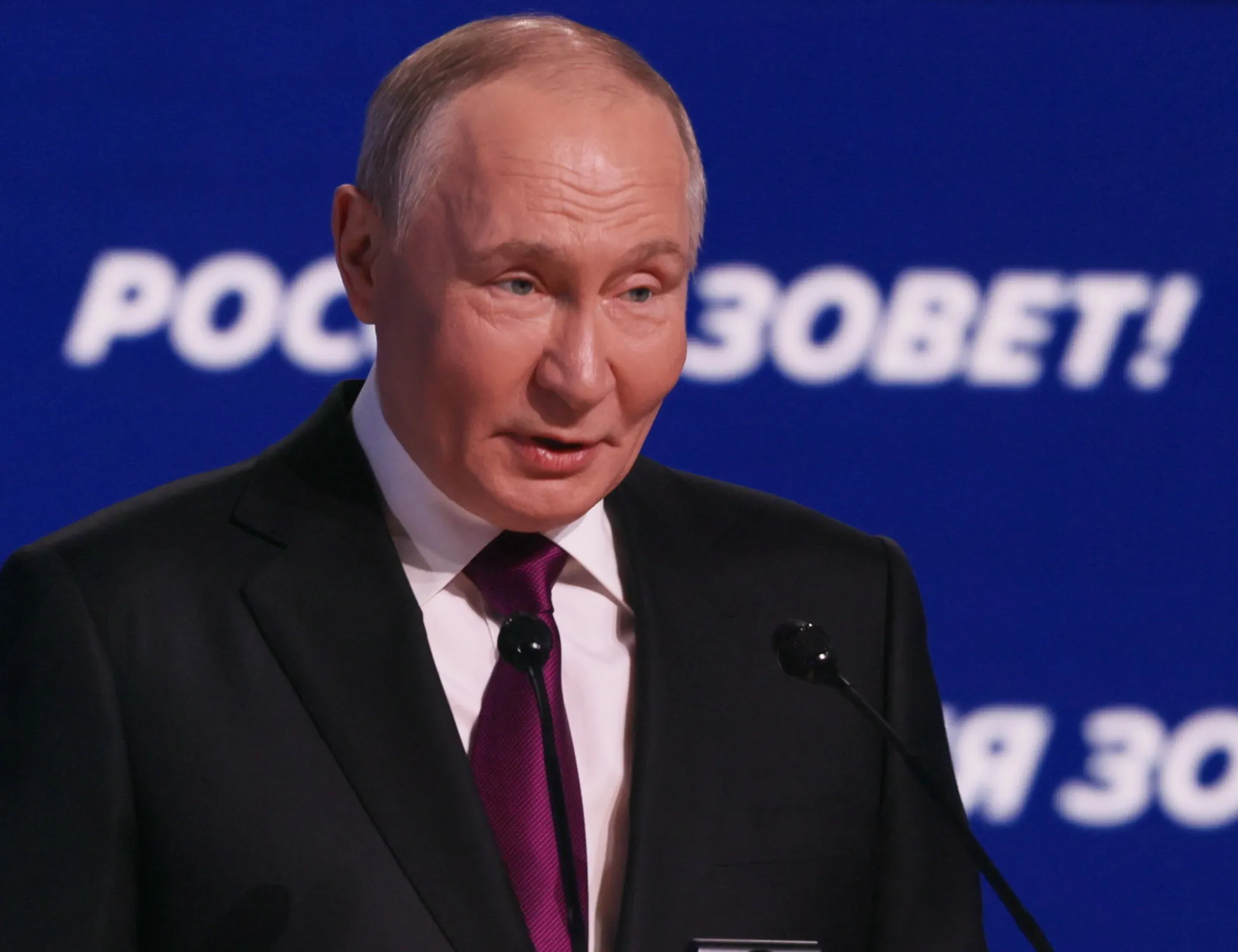 Leggi l'articolo: "Che razza di maialini siete": Putin insulta gli europei