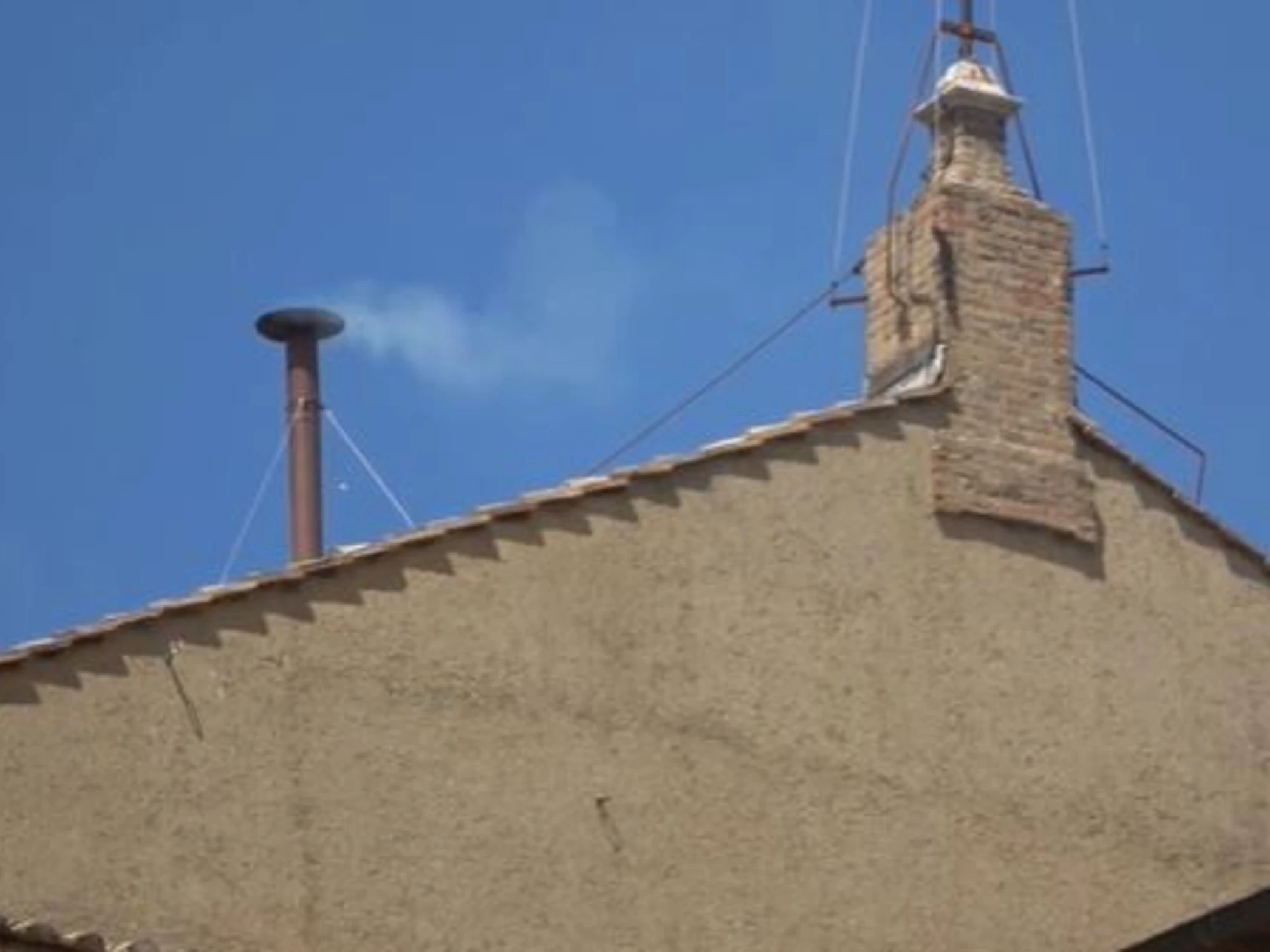 Conclave, la fumata bianca che nessuno ha visto: cos'è successo