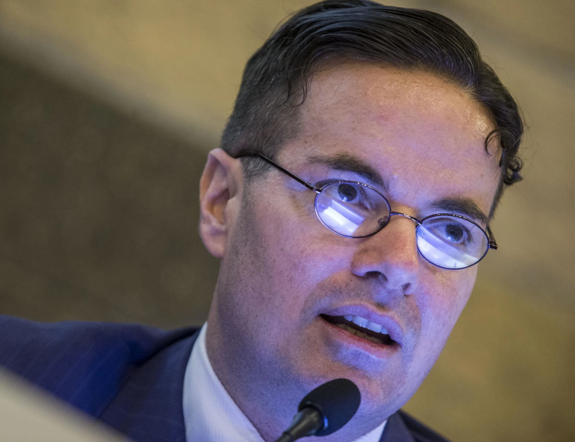 Crans-Montana, cosa sa Klaus Davi: "Un errore rendere zona franca la località dei turisti vip"