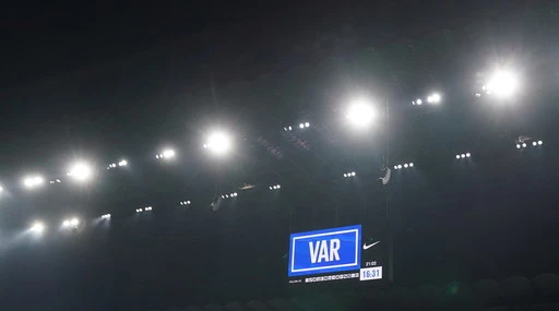 Juve, disastro-Var: che cosa svelano (davvero) le immagini