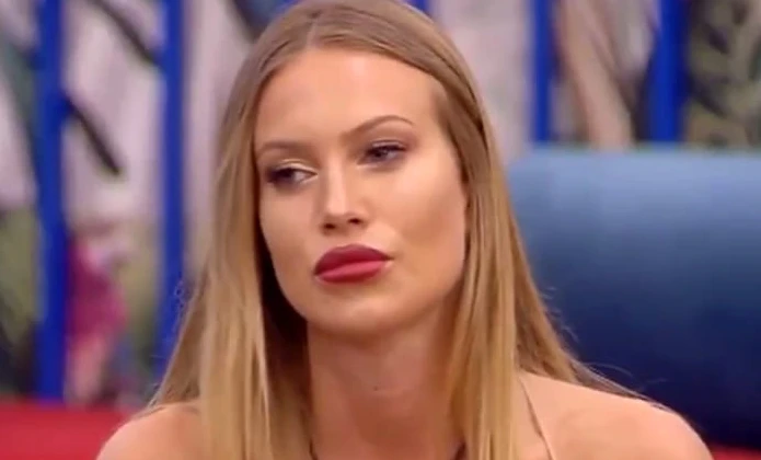 Grande Fratello, Taylor Mega durissima contro Francesca De Andrè: "Ha molti problemi. Sapete che..."