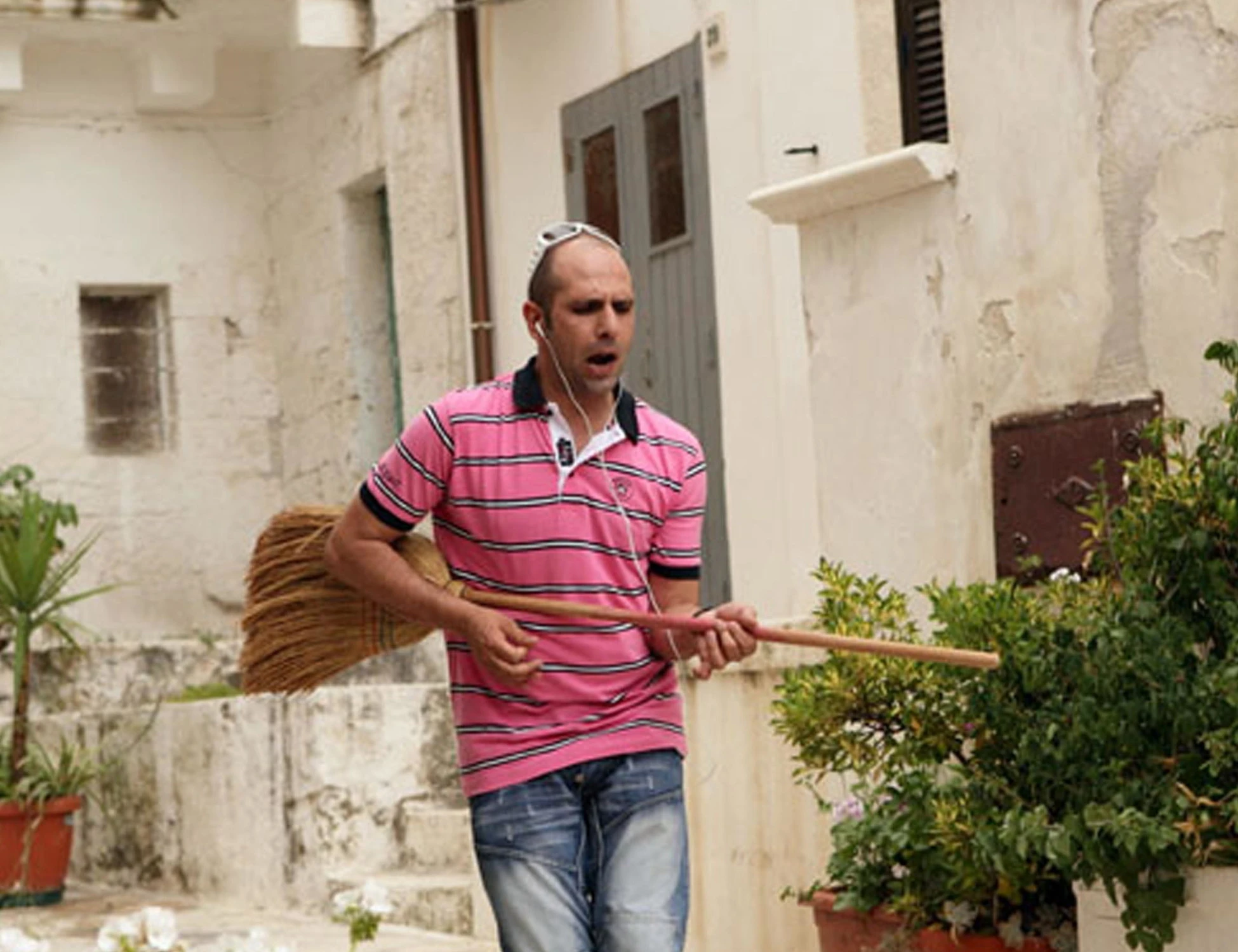 Zalone funziona anche in replica