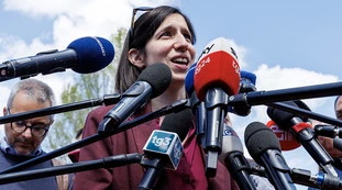 Elly Schlein già finita? Chi può lasciare il Pd: la strana voce