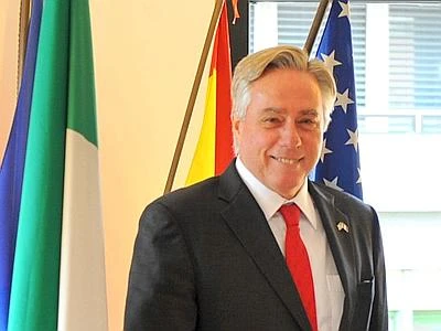Ambasciatore Usa apre ai 5 Stelle Insorgono Pd e Pdl: "Ingerenza"