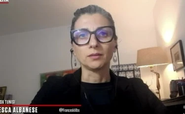 Francesca Albanese ne izključuje politične kariere, Slovenija uvedla embargo na orožje proti Izraelu