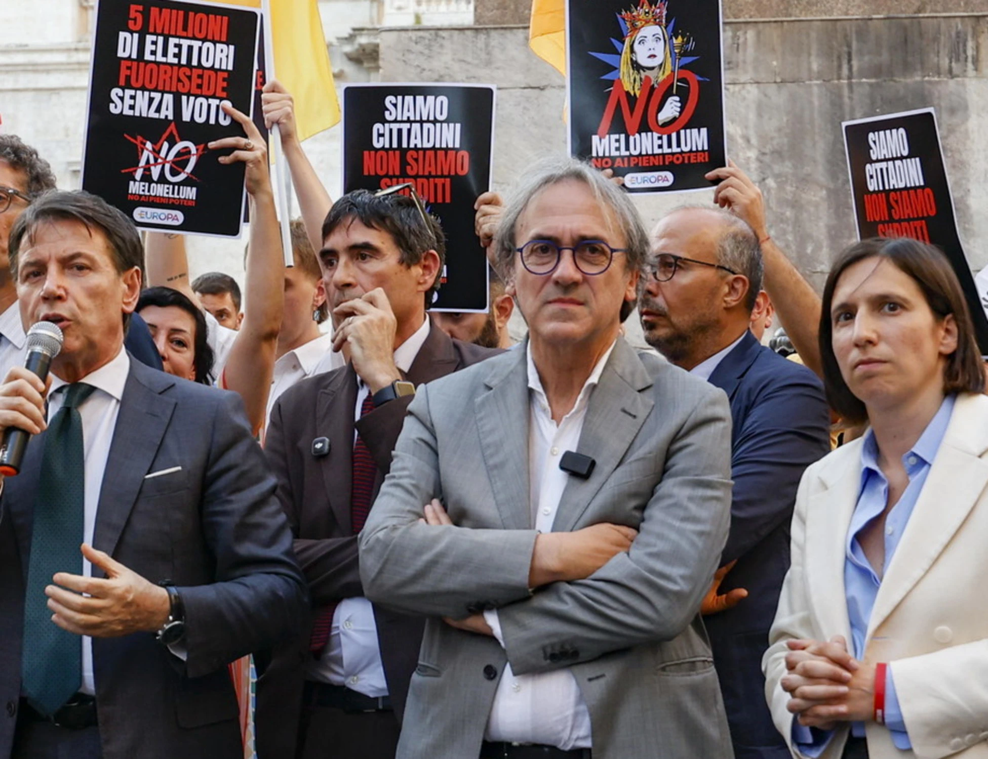 Antisemitismo, sinistra divisa in tre