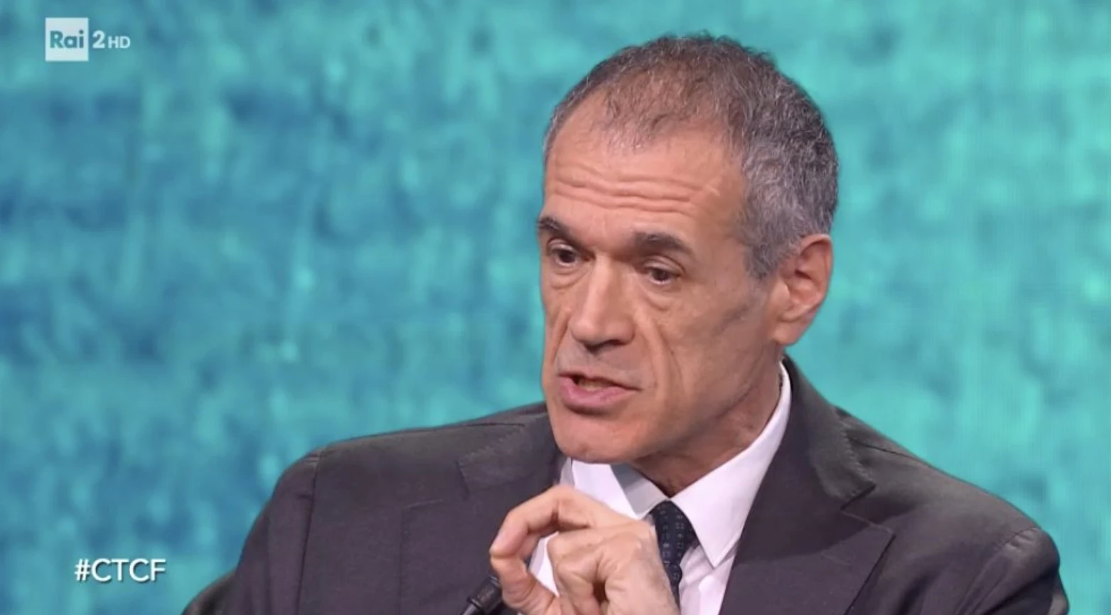 Coronavirus, Cottarelli a Che tempo che fa: "Epidemia ed effetti economici", scenario da incubo per l'Italia