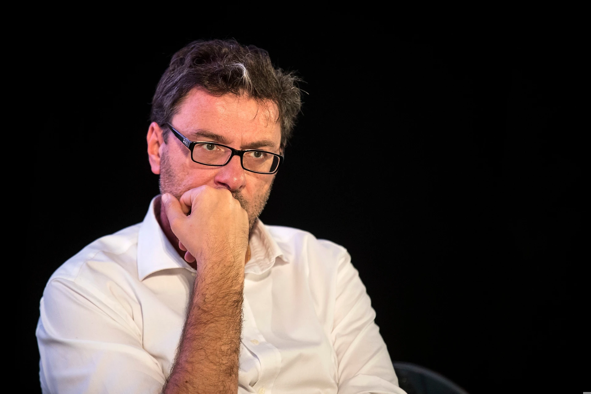 Giancarlo Giorgetti, la clamorosa vendetta del M5s: "Di chi è l'uomo il vice di Matteo Salvini"