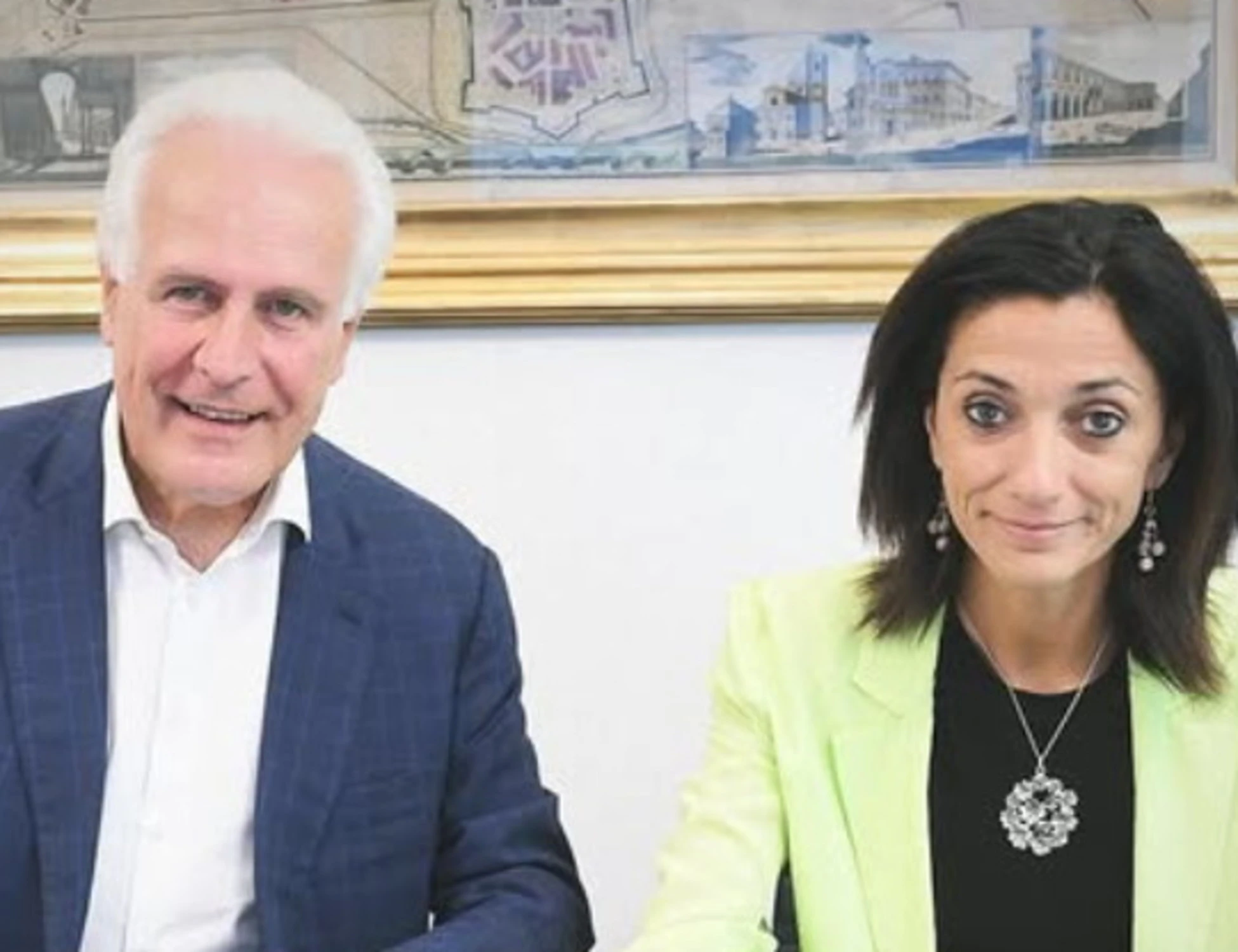 Cristina Manetti sfreccia sull'A1 in corsia d'emergenza: ritirata la patente alla fedelissima di Giani