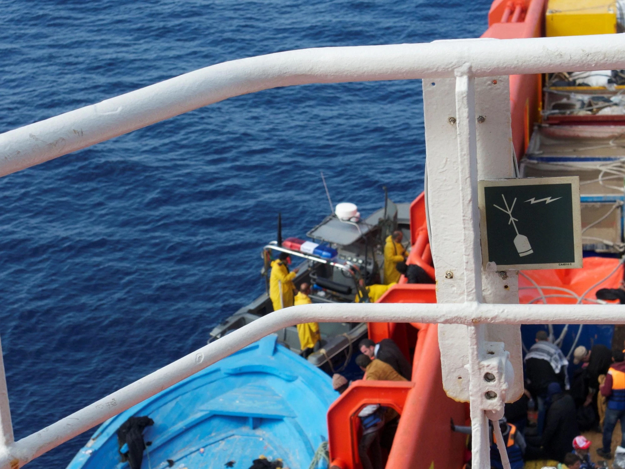 Sbarcano ad Augusta: subito arrestati, chi c'era a bordo