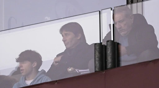 Napoli-Antonio Conte, "trattativa quasi chiusa: ha chiesto 4 giocatori"