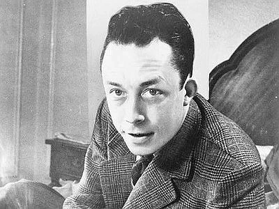 "Ma il materiale è tutto in francese!". Quando l'Fbi pedinava Camus e Sartre