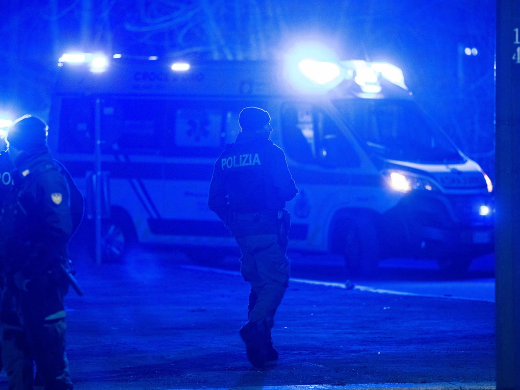 Milano, il poliziotto che ha ucciso il marocchino: "Gli avevamo detto 'fermati, polizia!'"