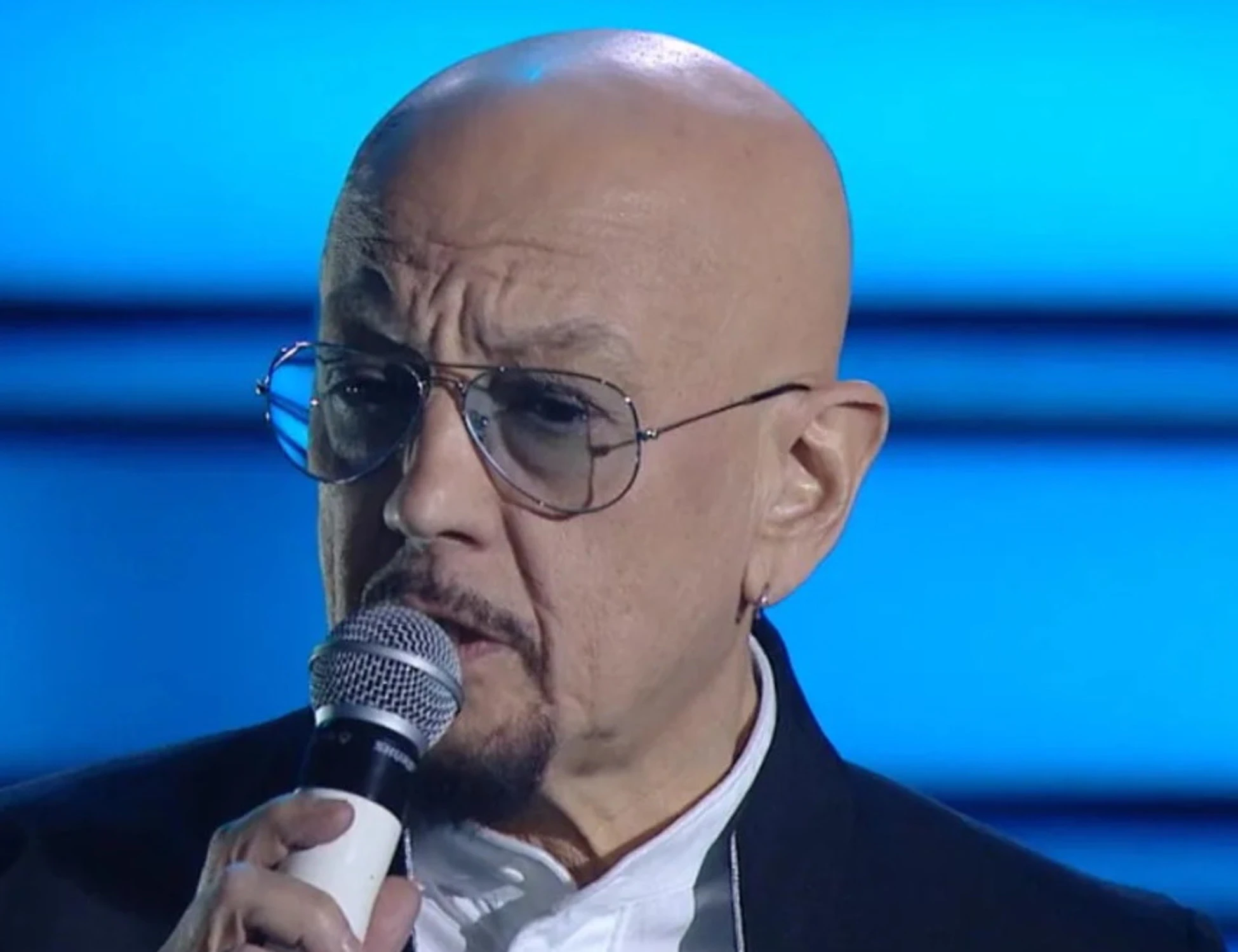 Enrico Ruggeri, il Pd invoca la censura: "Annullare il concerto"