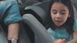 Spot Esselunga, perché hanno paura di una bimba che rivuole i genitori uniti