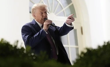 https://media.liberoquotidiano.it/PnhVMvD4WCPlOaZOGVwK2FQ85zPZ8sldIbaBkdoLKcw/width:800/quality:90/aW1hZ2VzLzIwMjUvMDkvMDcvMDY0MDQ1ODc5LThmZjllNDJmLTBiYTgtNGIwNi1hYzQ0LTAxMTIwZjE2YThhZS5qcGc.webp