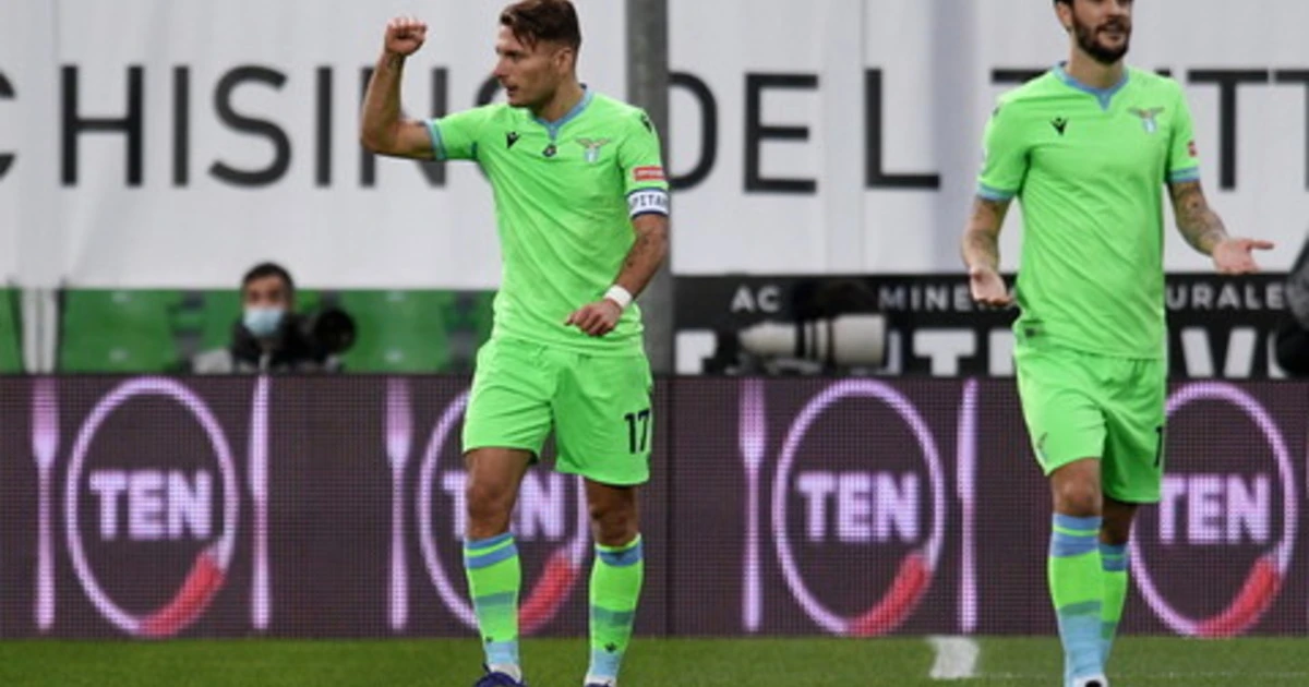 Lazio, iniziata la risalita in Serie A: lo Spezia ci prova, ma Immobile e Milinkovic lo tengono a bada