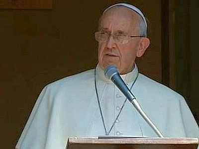 Bagno di folla per il Papa a Castel Gandolfo ''Dio vuole misericordia più che i sacrifici''
