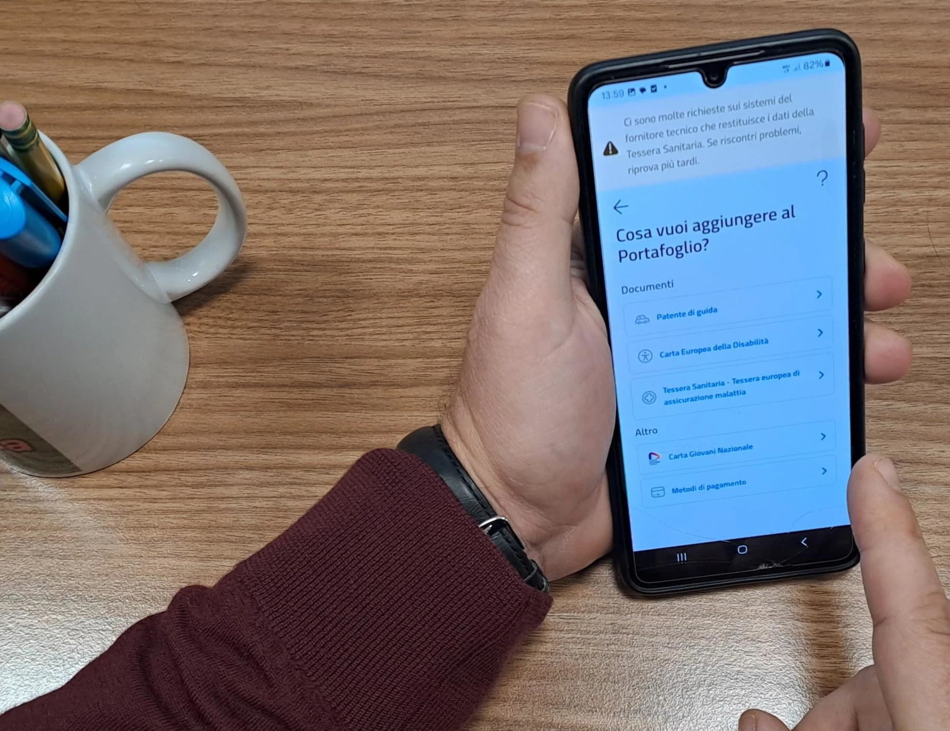 Tessera sanitaria, la nuova truffa: l'sms che sta fregando gli italiani