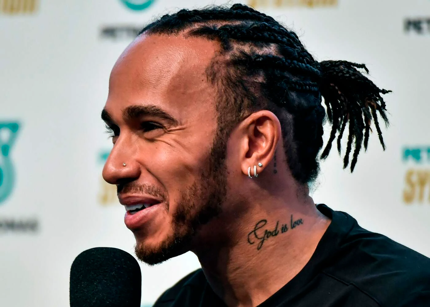 Lewis Hamilton fa tremare i colleghi in Formula 1: "Ritirarmi?"