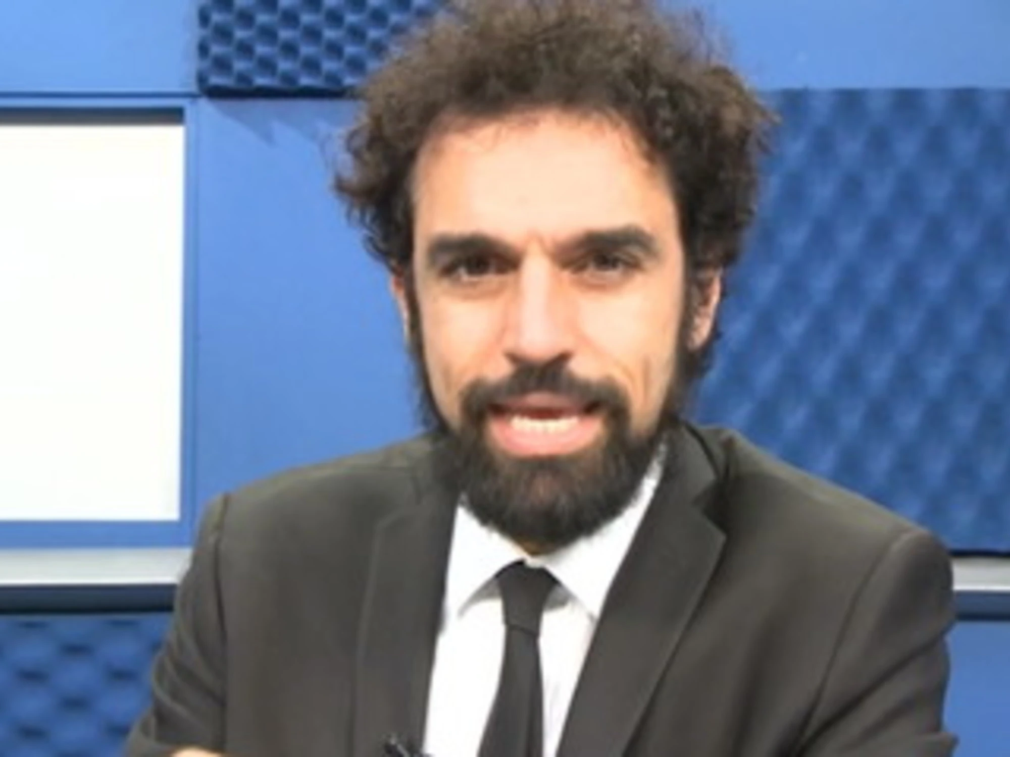 Dino Giarrusso, il 5 Stelle naufraga sull'Isola dei Famosi