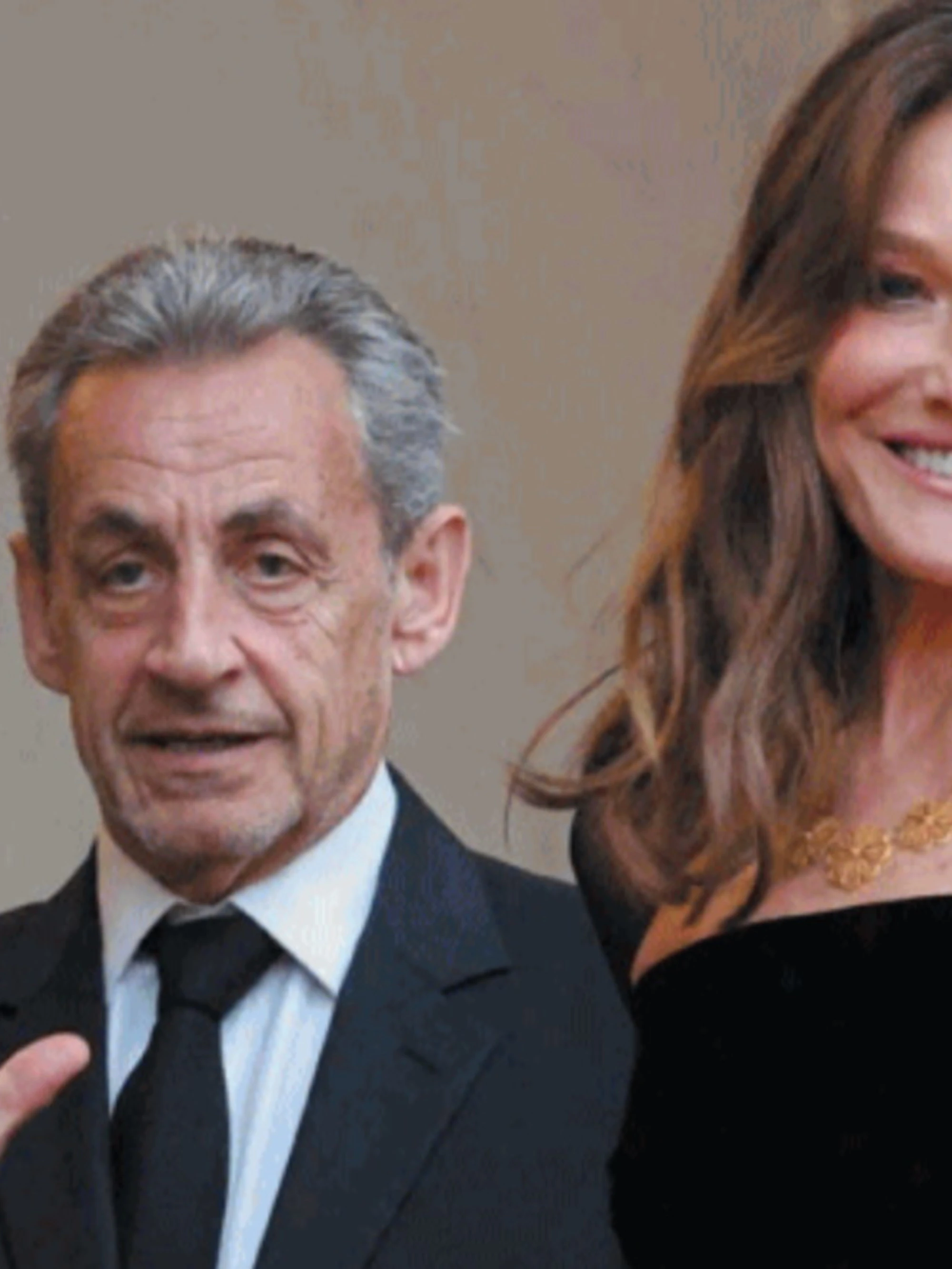 Carla Bruni? Meno male che c'è lei...