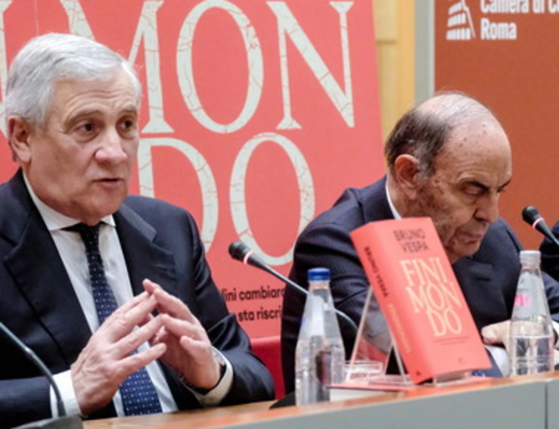 Tajani, "se vogliono...": le parole su Pier Silvio e Marina, cala il gelo