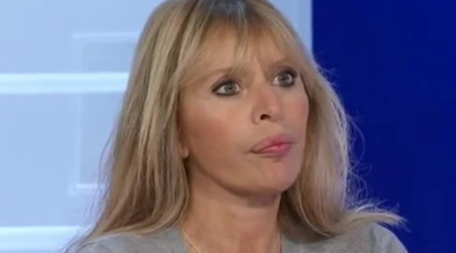 Coronavirus, Alessandra Mussolini: "Arma biologica, la conferma dal dottore morto a Wuhan. L'Europa? Vada a cag***"
