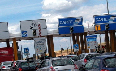 Attenzione al "Free flow" in autostrada: quando scatta la multa da capogiro