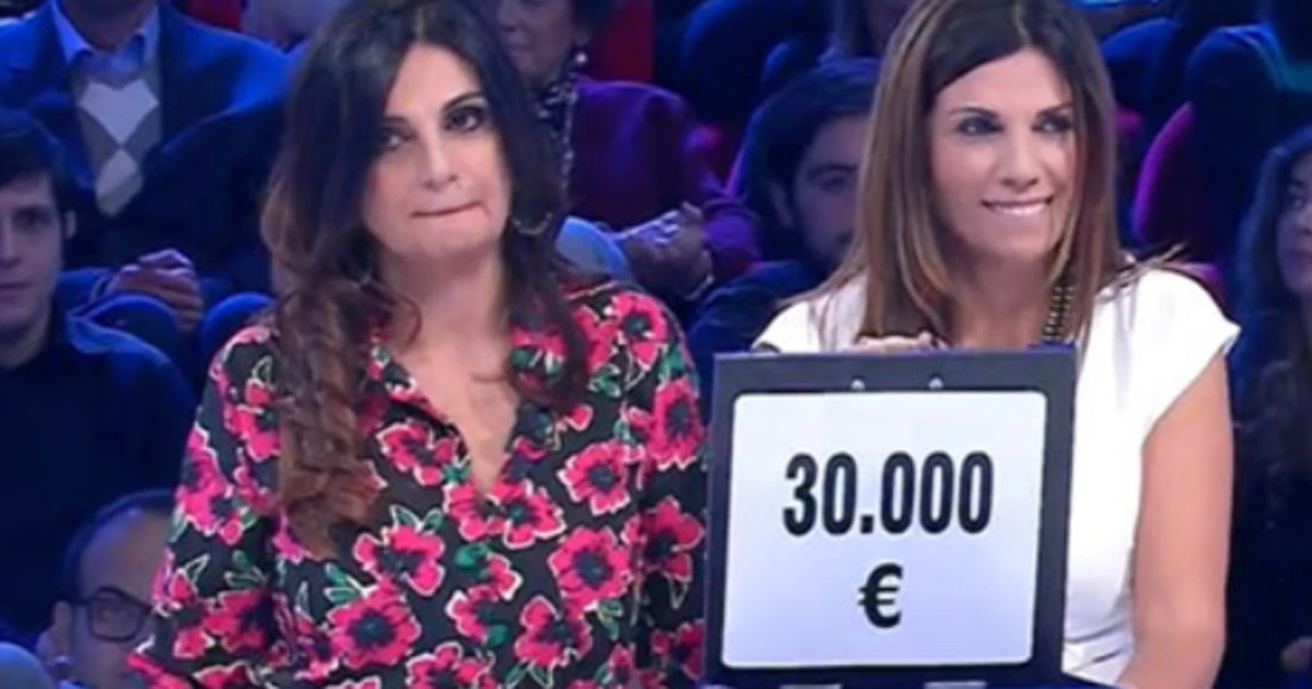 Affari tuoi, il Dottore beffa Fiorangela: "Come inganna lui"
