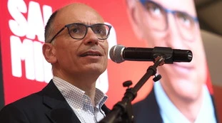 Centrodestra, "rischio nazismo": la mano straniera che spinge il Pd, Italia nel mirino
