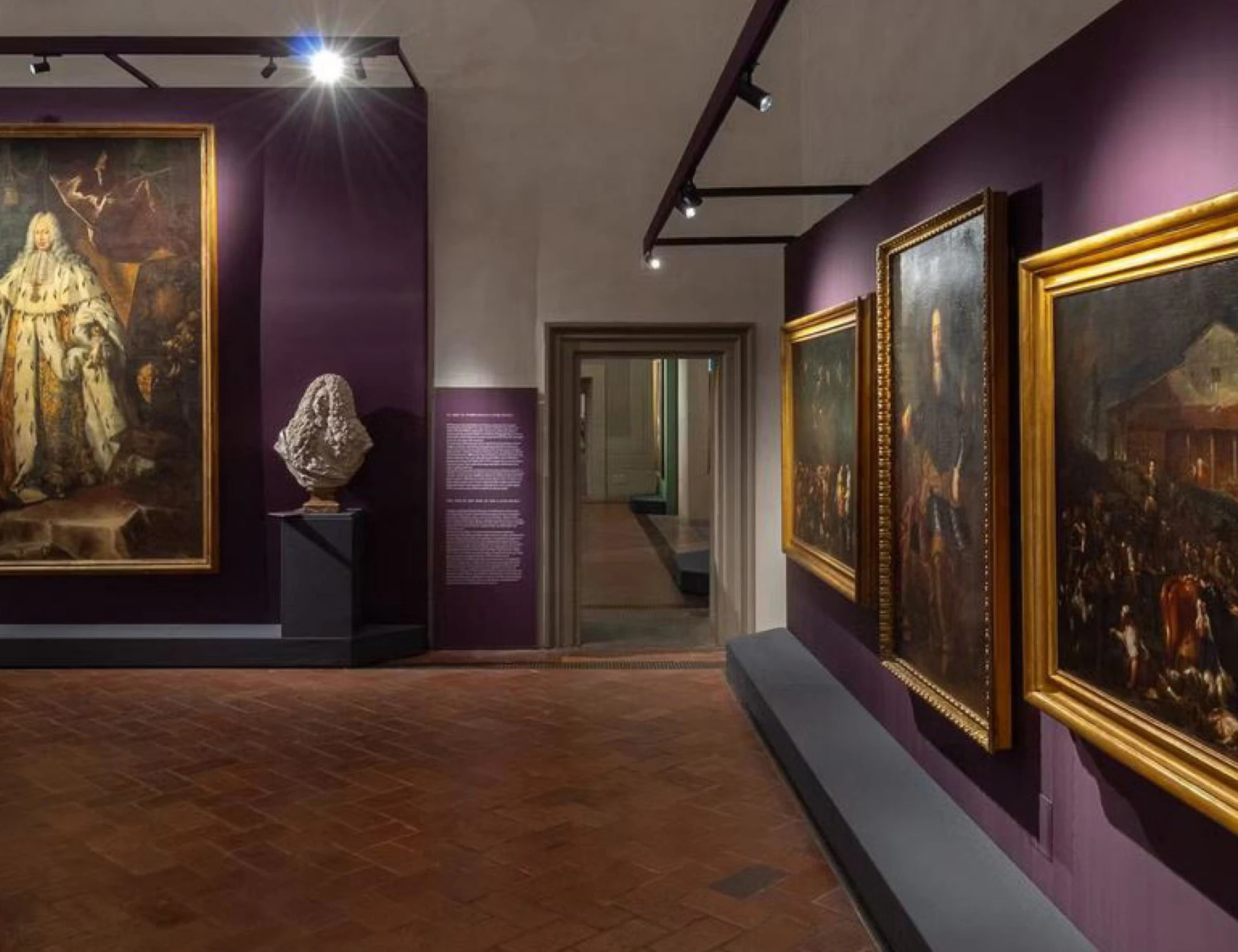 Uffizi, si fa un selfie e inciampa: squarciato un dipinto del Seicento
