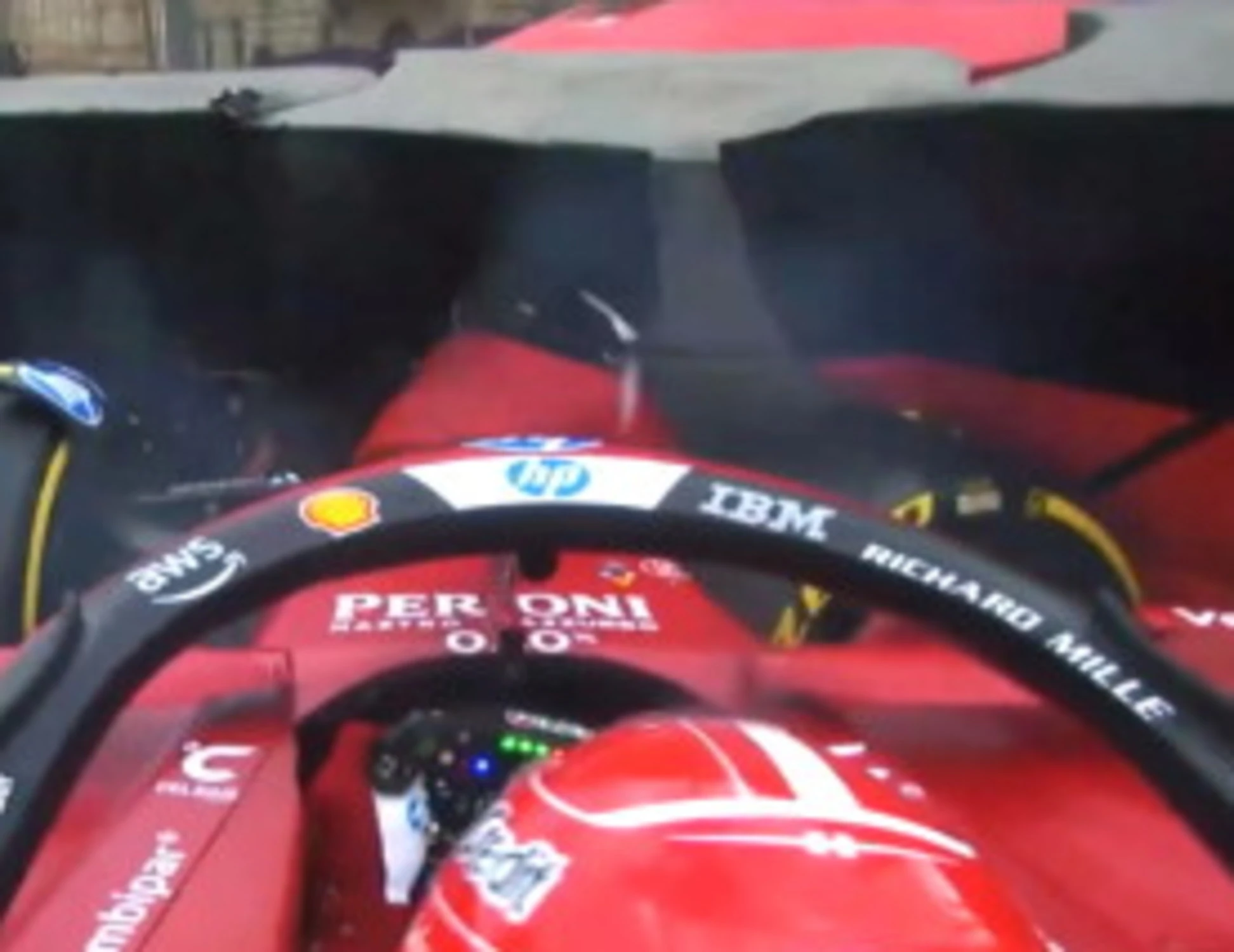 Gp Azerbaijan, disastro Ferrari: Leclerc contro il muro, Hamilton eliminato